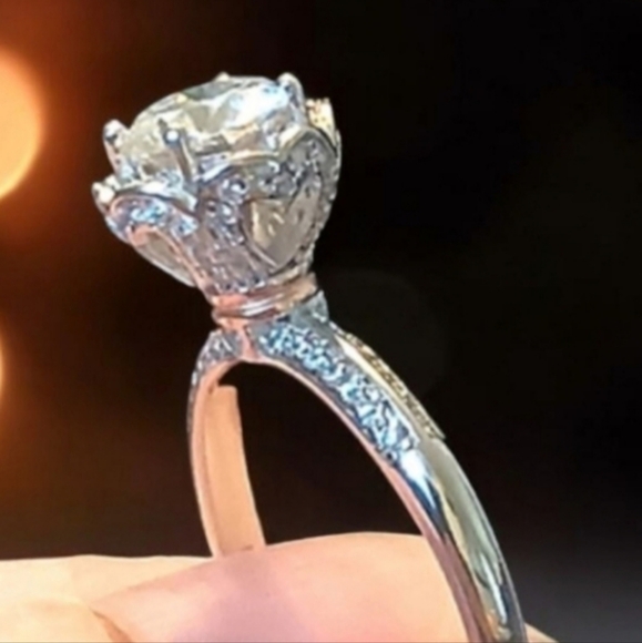 🐰🐰1ct. Moissanite Diamond Ring - Picture 13 of 16